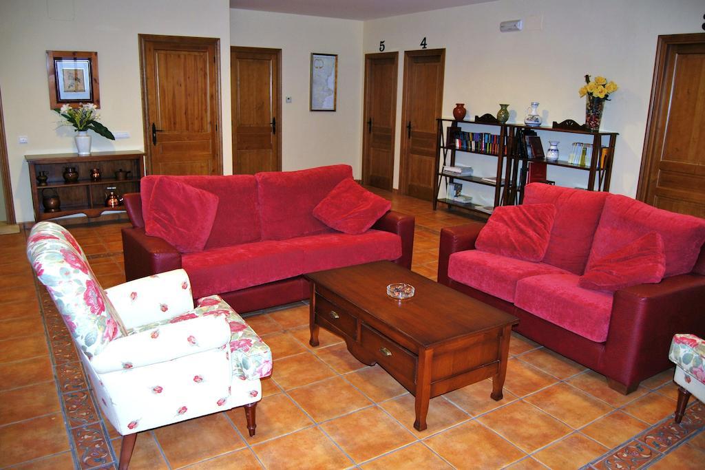 La Piedra Del Mediodia Hotel Cirat Eksteriør billede